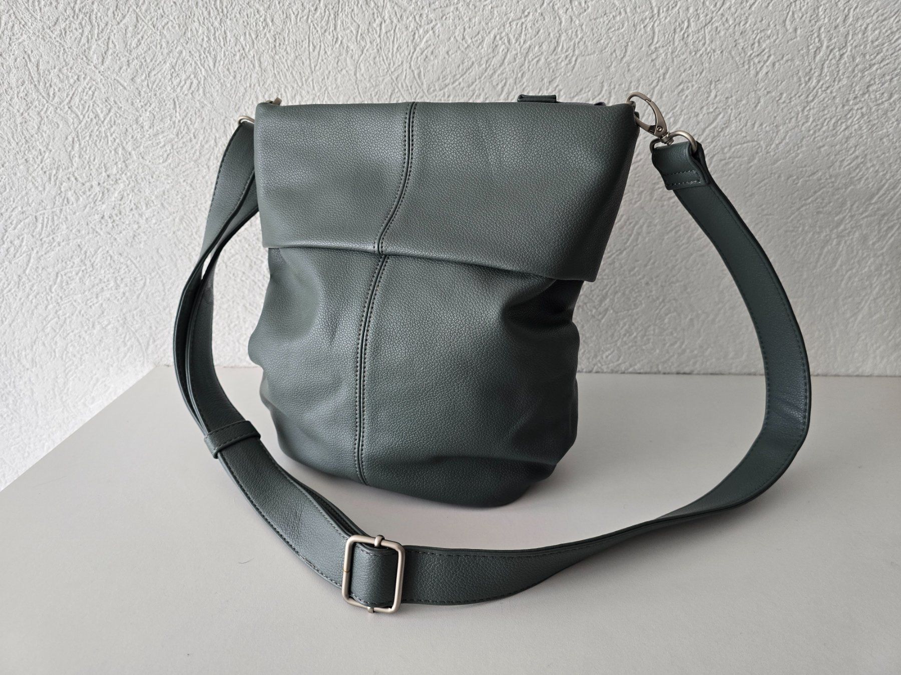 Zwei Sacs femmes: Sac de la marque ZWEI – Neuf (Voir description) à Les Verrières par kitel79 4
