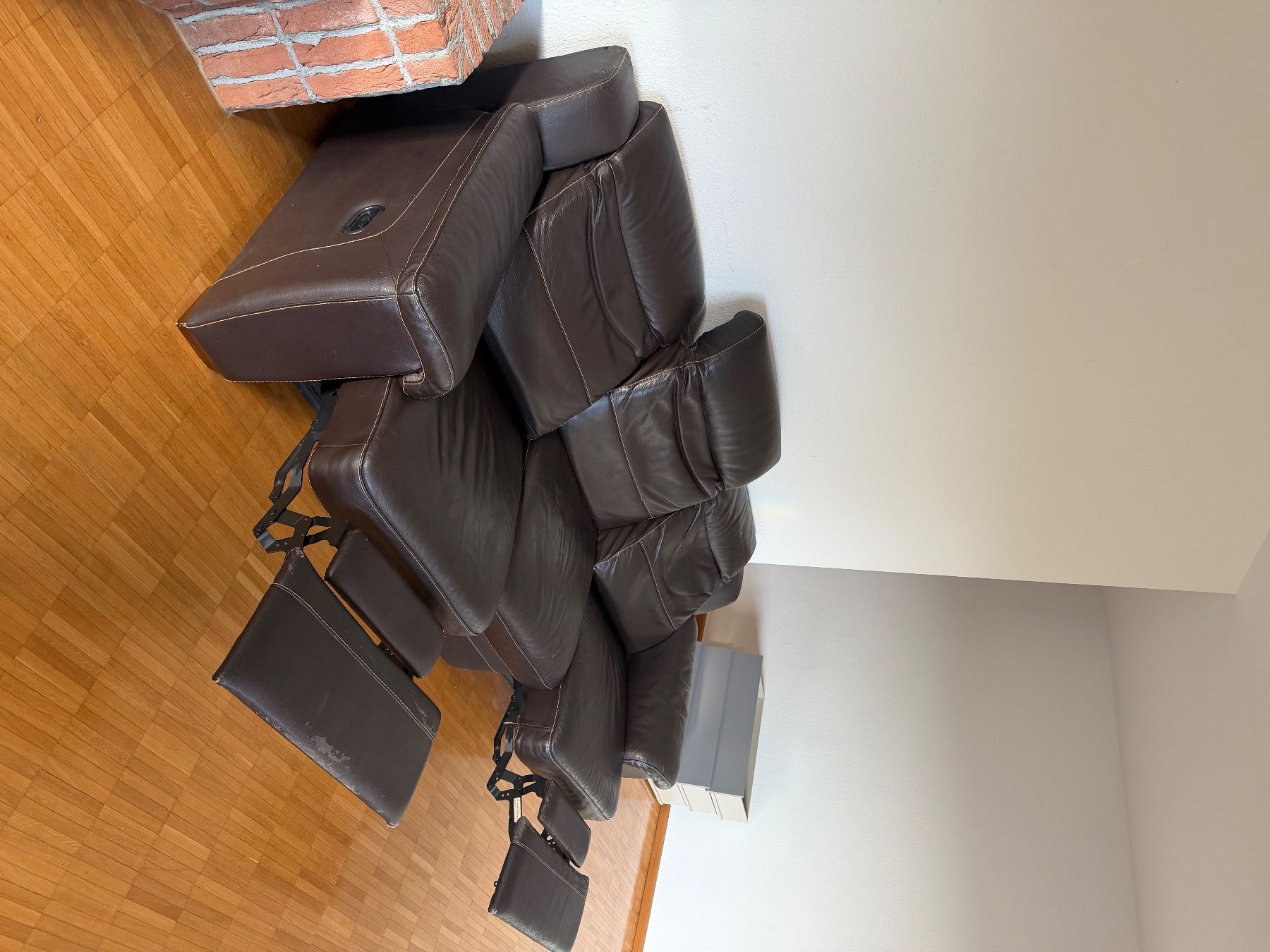 Divani: 3 Sitzer Sofa / Ledersofa GRATIS – Usato da Dübendorf venduto da ame_m57w 4