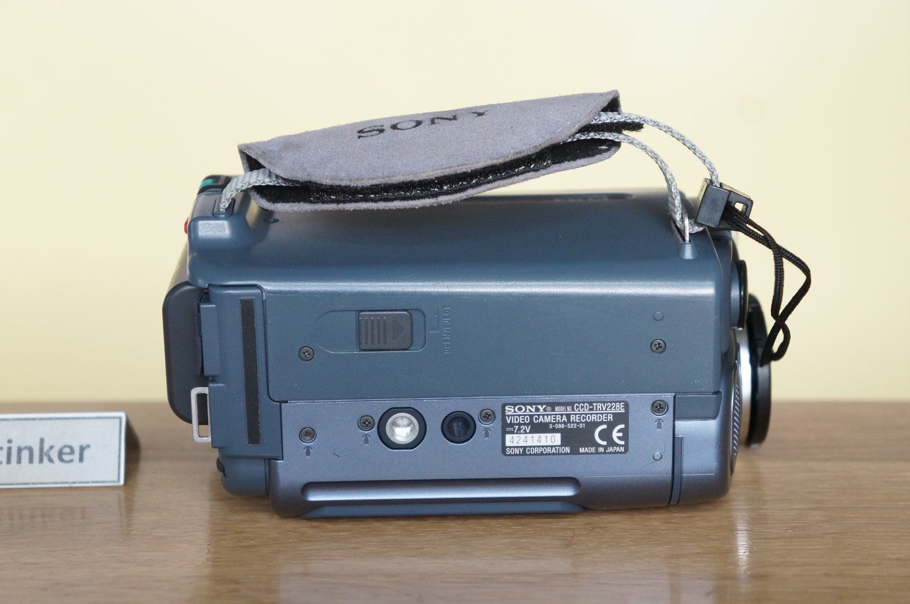 Sony Videocamere: Sony Hi8 Camcorder TRV228E ... funktioniert ... – Usato da St.Gallen venduto da My_tinker 9