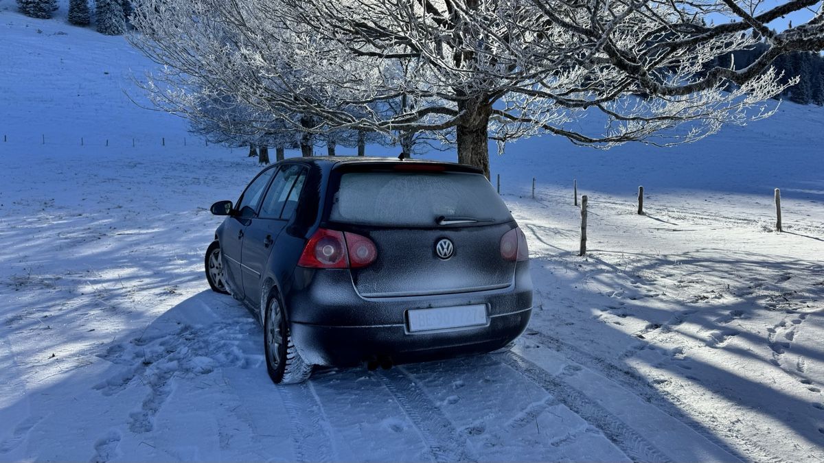 VW Autos: VW Golf 2.0 FSi 2007 – Défectueux à Nods par specialkasdidi 3
