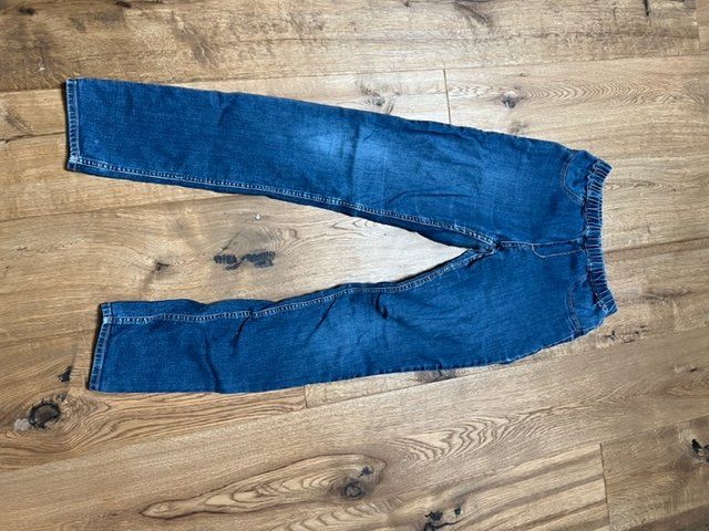 Pantalons: Jeanshosen - Stretch - Treggings – D'occasion à Thierachern par nicolepulfer