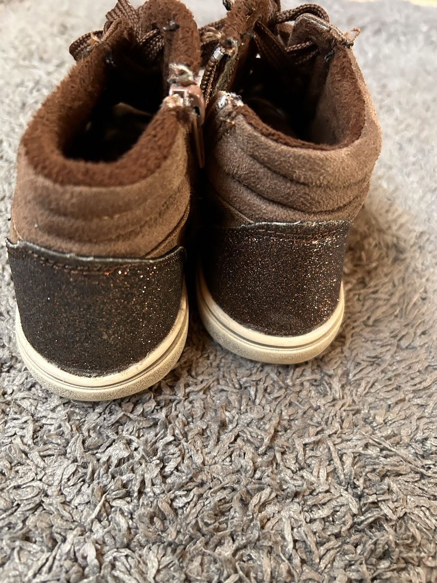 Scarpe per ragazze: Braune Sneaker Gr.32 – Usato da Dottikon venduto da cimar 2