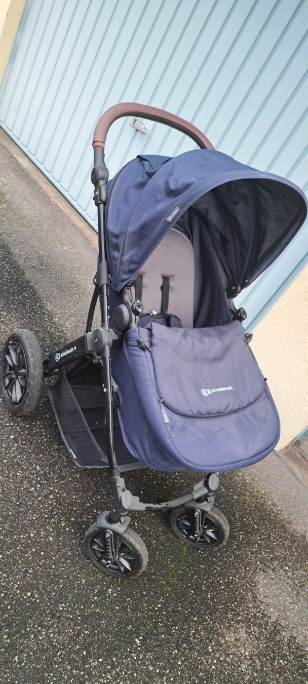 Kinderwagen: Kinderwagen Marke Kinderkraft – Gebraucht aus Zofingen von Happypeople