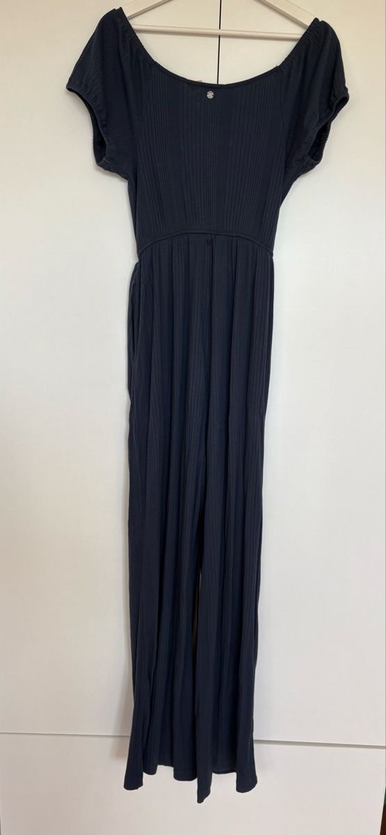 Roxy Jumpsuits: Roxy Jumpsuit Navy Blue Size M Ribbed Excellent Condition – Neu (gemäss Beschreibung) aus Zürich von car_czg6 2