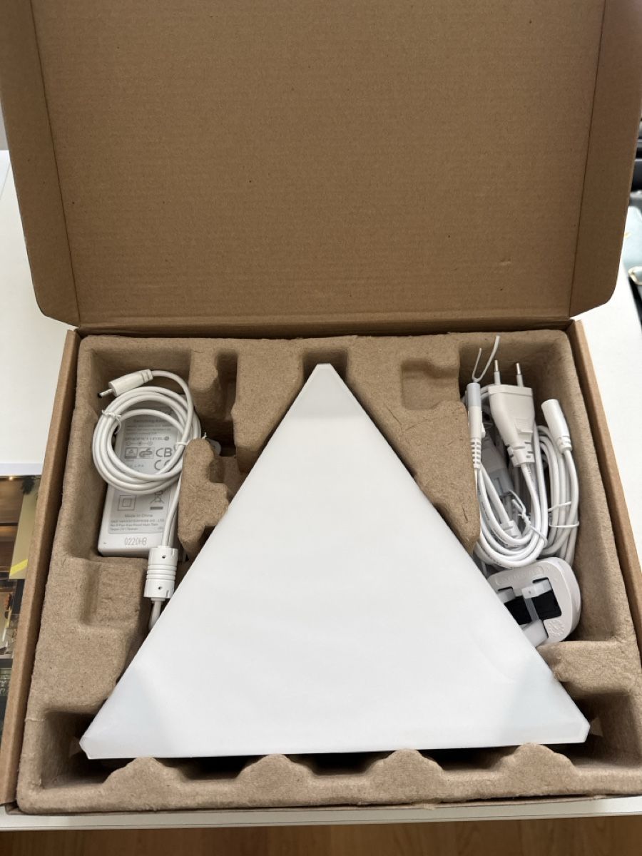 Nanoleaf Lampade: Nanoleaf Panels Starterkit | Dreiecke – Nuovo (secondo la descrizione) da Hauptwil venduto da miike100 1