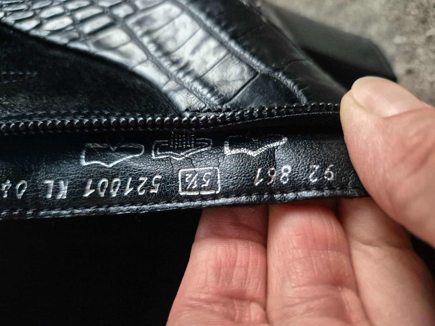 Gabor Chaussures femmes: Gabor Stiefelette schwarz 38.5 – D'occasion à Oberrohrdorf par ma-vie 4