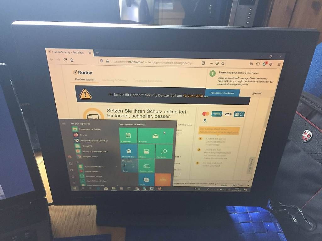 Monitore: Ecran LCD 17 pouces CORNEA, VGA adaptable HDMI – Gebraucht aus Genève von sbo_ks28 1