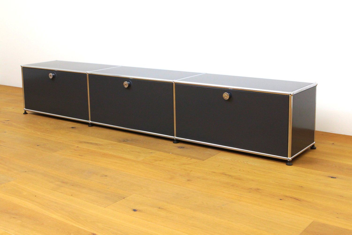 USM Scaffali: USM Haller Lowboard Anthrazitgrau – Nuovo (secondo la descrizione) da Affoltern am Albis venduto da StudioStandard 2