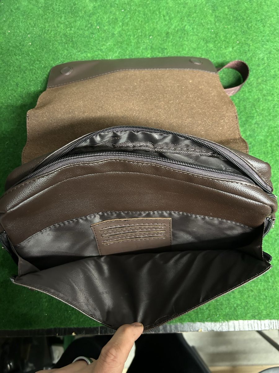 Kangaroos Borse: Kangaroo Kingdom Tasche – Nuovo (secondo la descrizione) da Guttet-Feschel venduto da Swissdarter 2