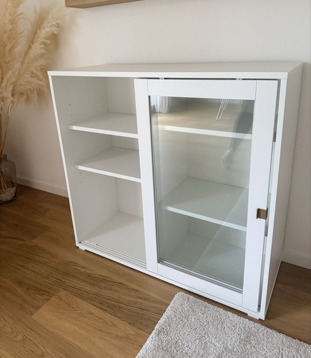 Ikea Vitrines: Ikea Vitrine „VIHALS“ – D'occasion à Buchs AG par eli_5xyb 1