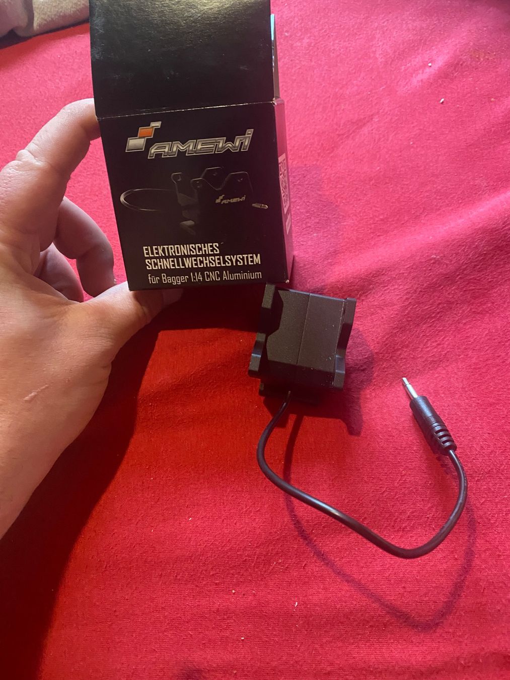 Amewi Modellismo RC: AMEWI Elektronisches Schnellwechselsystem Bagger 1:14 CNC... – Usato da Ulmiz venduto da spi_67gt 2