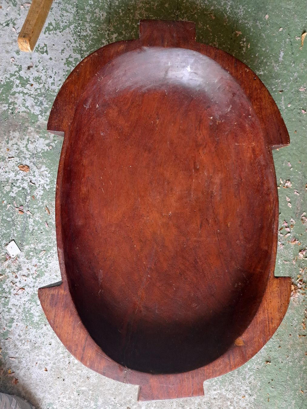 Articoli in legno: Grosse Rustikale Holzschale Teak,  60x80cm Vintage, – Usato da Zufikon venduto da Dysundas