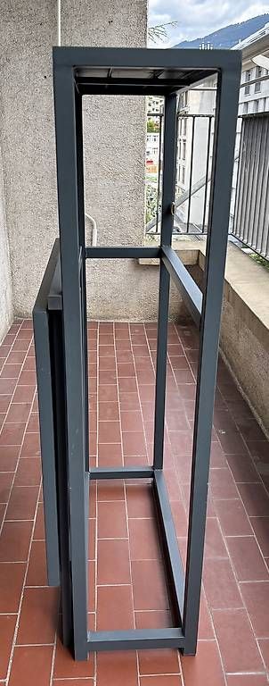 Set di tavolo e panche: Table de balcon avec chaise – Nuovo e nell'imballaggio originale da Vevey venduto da cat_tw2s 2
