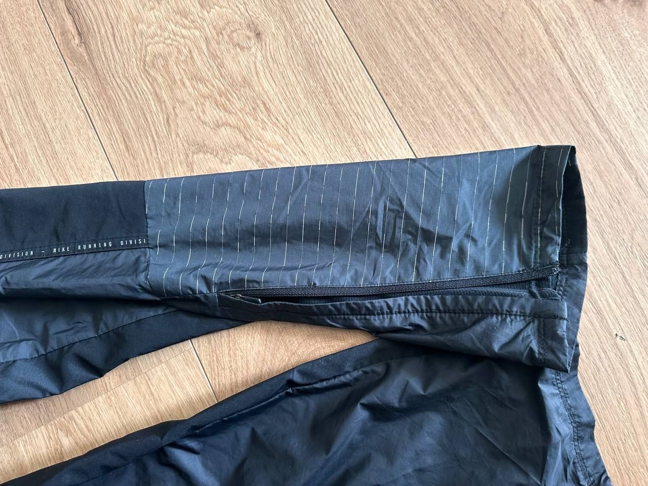 Nike Pantaloni: Hosen Nike Running Division GR.L – Usato da Bern venduto da ed_z717 3
