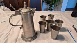 Zinnkrug und 6 Becher