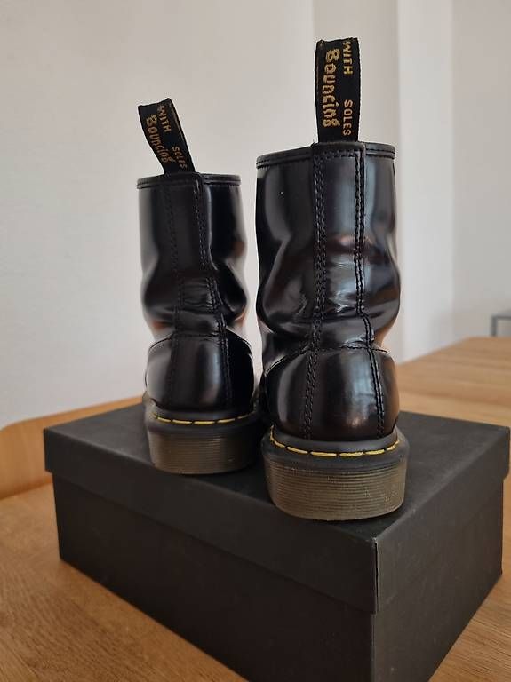 Dr. Martens Scarpe da uomo: Dr. Martens - 1460 Stiefel Schwarz - 38 – Usato da Zürich venduto da lisanfont 1