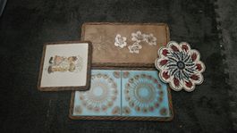 Vintage Topfuntersetzer Set / Keramik-Unterlagen – Handarbei