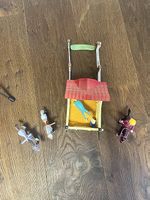 Stall mit vier Pferden
