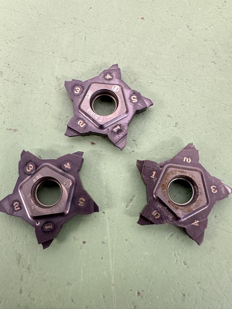 Tutti gli attrezzi: Drehhalter, Iscar Pentacut Insert Set PCHL 20-24 + Inserts – Usato da Aarberg venduto da SNMachines 4