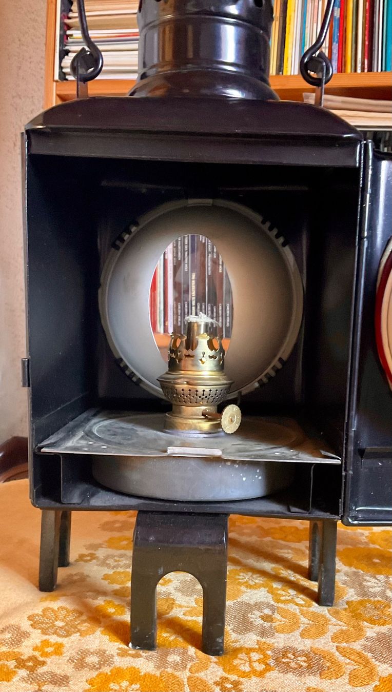 Sonstige Dekorationen & Accessoires: Petroleum Zugschluss Signal DB – Gebraucht aus Endingen von nathan05 4