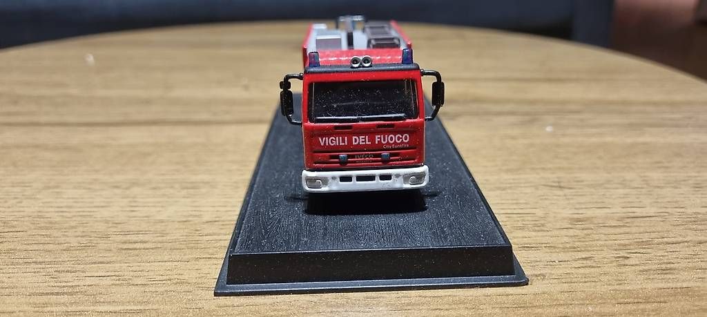 Modellini d'auto: Feuerwehr Iveco – Usato da Landquart venduto da Predi91 3