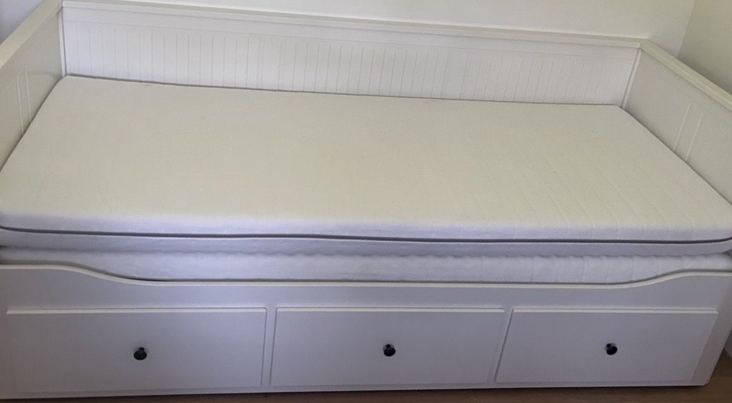 Letti: Ikea HEMNES Bett – Usato da Küssnacht am Rigi venduto da hh2_5kjr 4