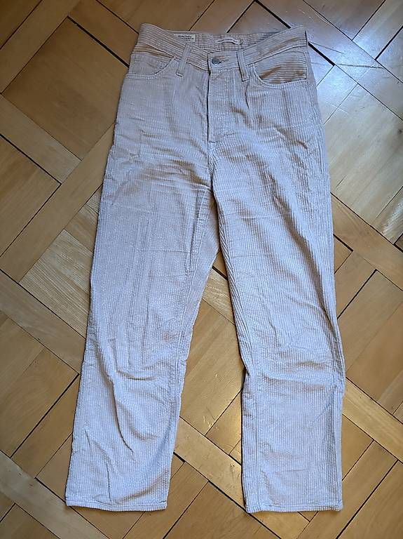 Levi's Jeans: Levis Ribcage Cord – Nuovo (secondo la descrizione) da Zürich venduto da steph07