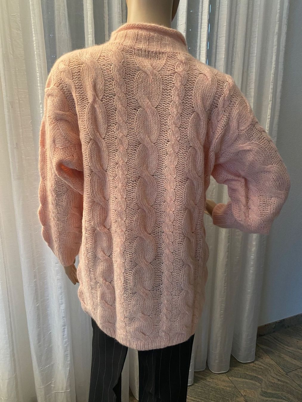 Maglioni & Felpe: perfekter Auftritt - 20% Angora-Strickpullover Gr. M – Usato da Winkel venduto da ferrari2022