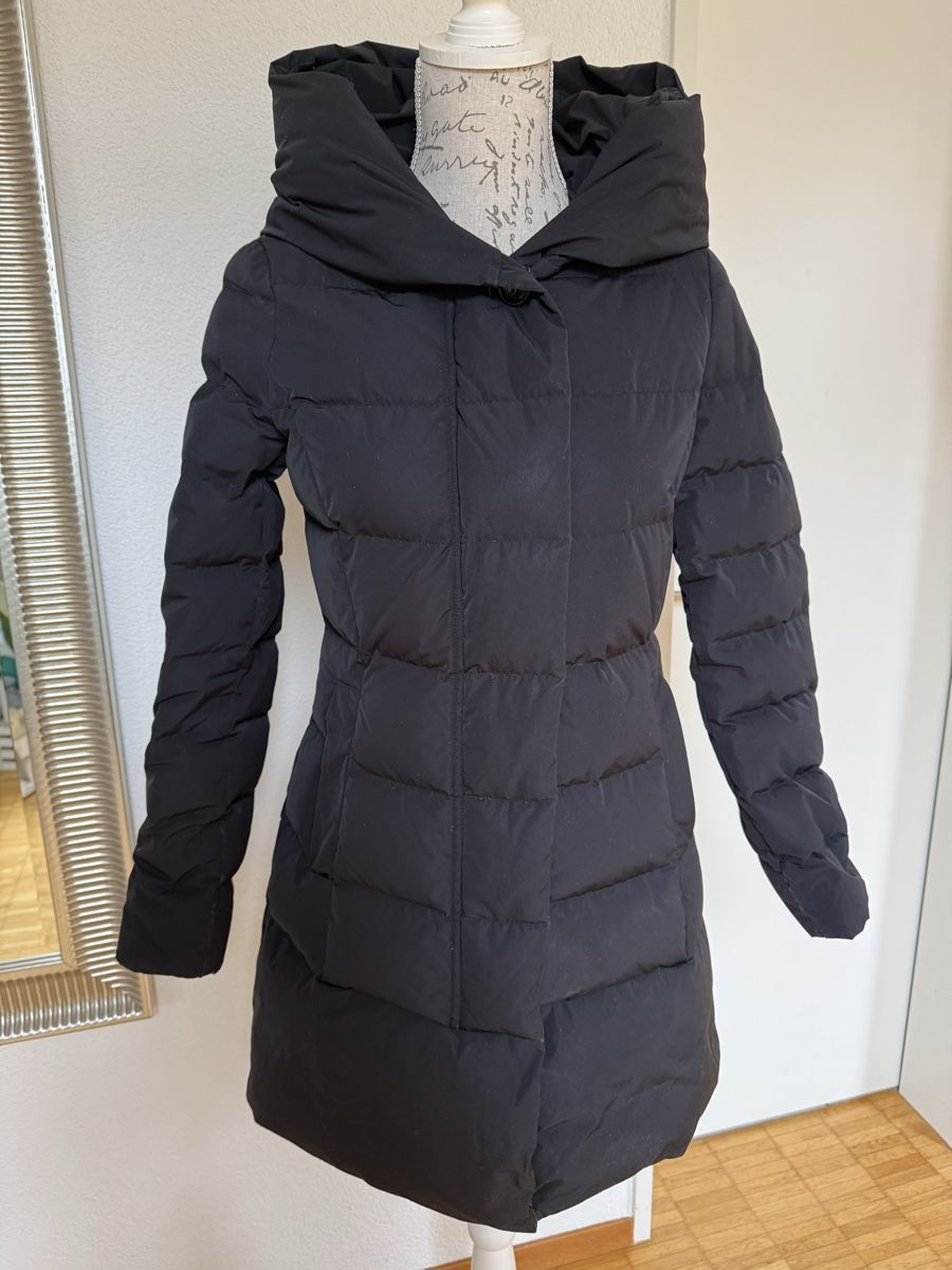 Woolrich Mäntel: Woolrich Daunenmantel schwarz XS – Gebraucht aus Thalwil von Melly011