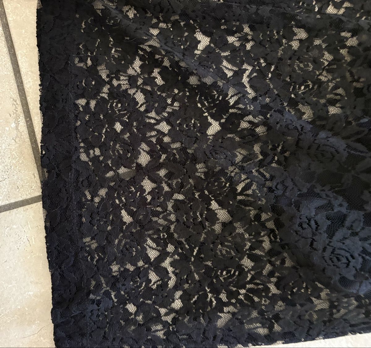 Kleider: Spitzenkleid  – Gebraucht aus Reinach BL von Passionata 2