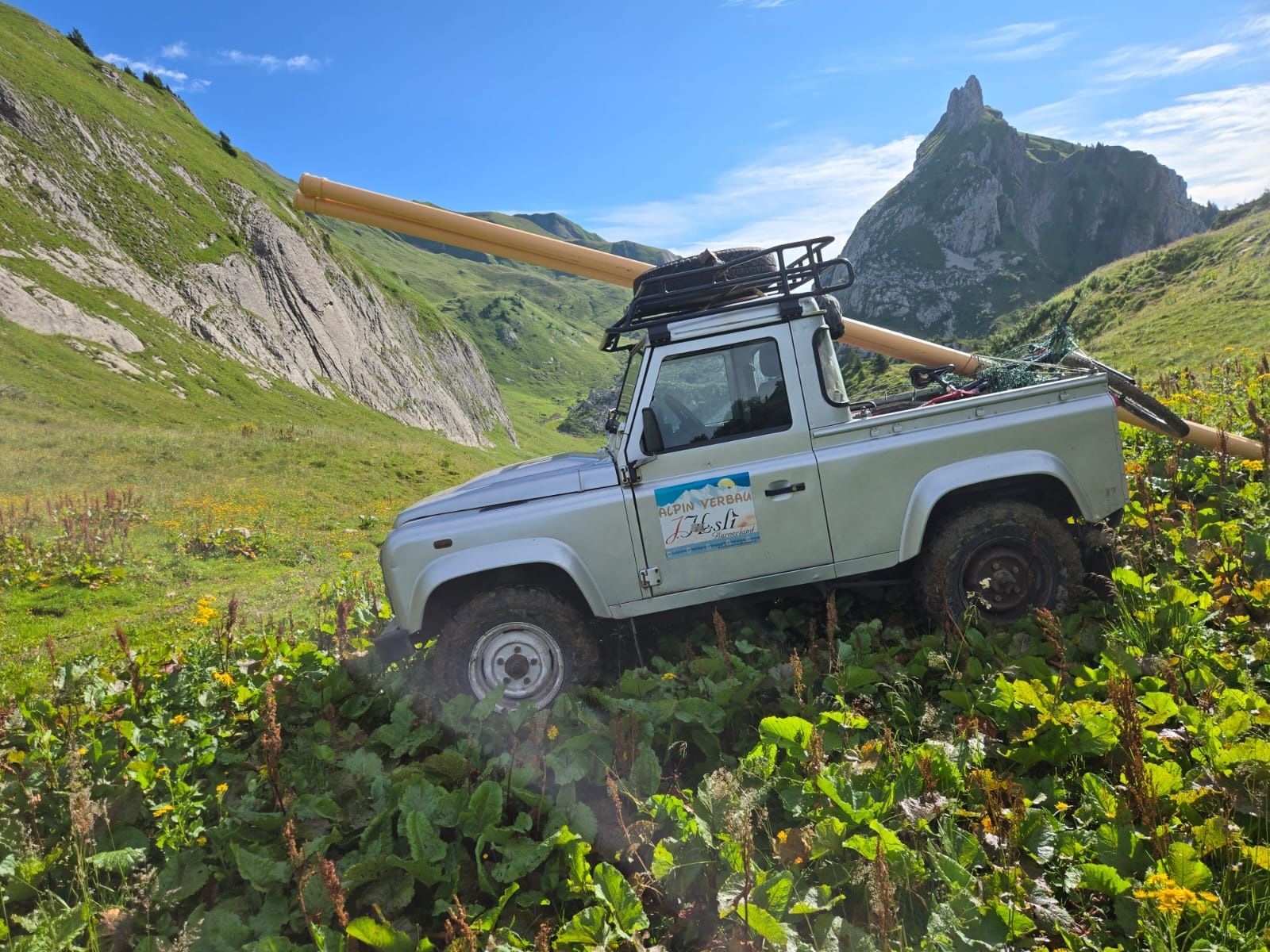 Land Rover Automobili: Land Rover Defender – Usato da Oberurnen venduto da quattroturbo