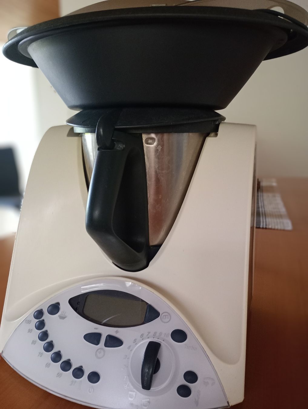 Thermomix Elettrodomestici da cucina: Thermomix TM31 – Usato da Effretikon venduto da olg_jq7m
