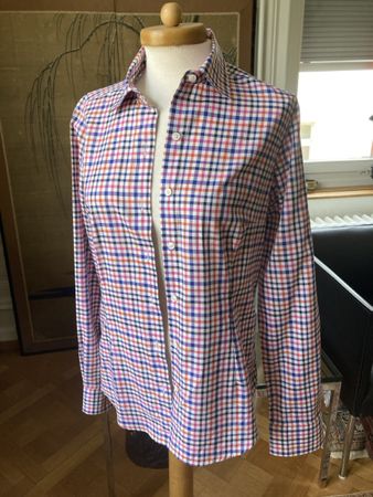 Monn Damenbluse, Grösse 34, neu, wunderbare Qualität