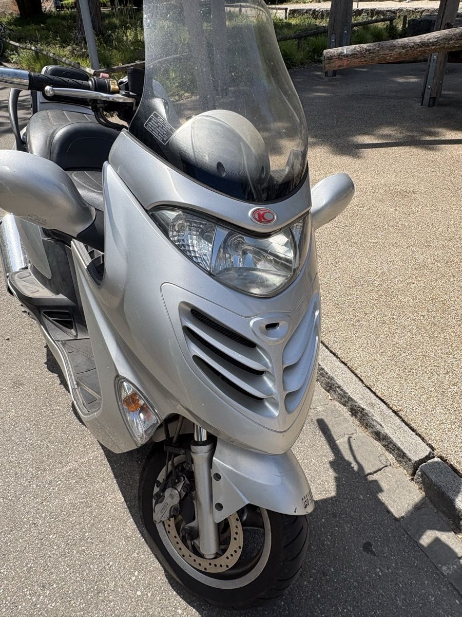 Kymco Scooters: KYMCO Grand Dink 250 – Gebraucht aus Basel von Rikardo_1979 3