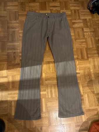 Pantalon Zara taille 46 - Looké et confortable pour l'été!