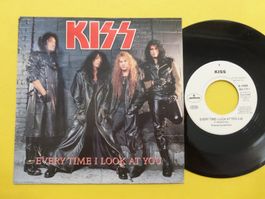 Kiss – Every Time I Look At You