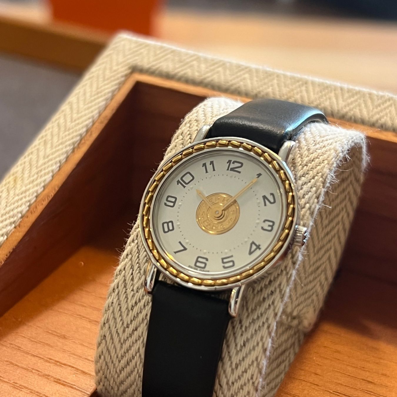 Hermès Orologi: Hermès Sellier Vintage Quartz Full Set SE4.220 – Usato da Carouge GE venduto da Watchaser 2