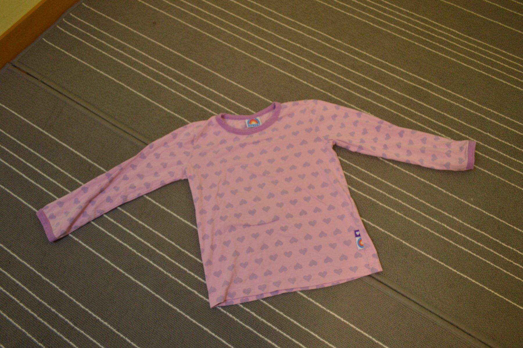 Maglioni & Felpe: Pull BiFROST 5 ans 110/116 Pullover // Envoi / Versand OK – Usato da Les Breuleux venduto da malice_13
