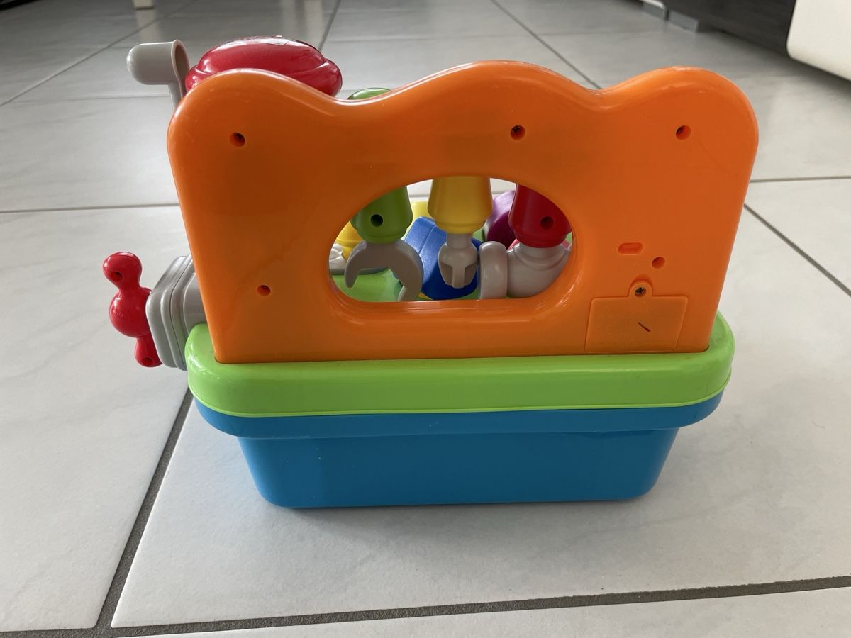Giocattoli: Kids Tool Bench Toy Workbench Pretend Play Set, Fun! – Usato da Sursee venduto da vla_6ds2 1