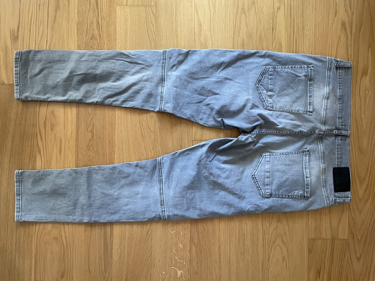 Zara Jeans: Jeans Zara – Usato da Kloten venduto da racnel 3