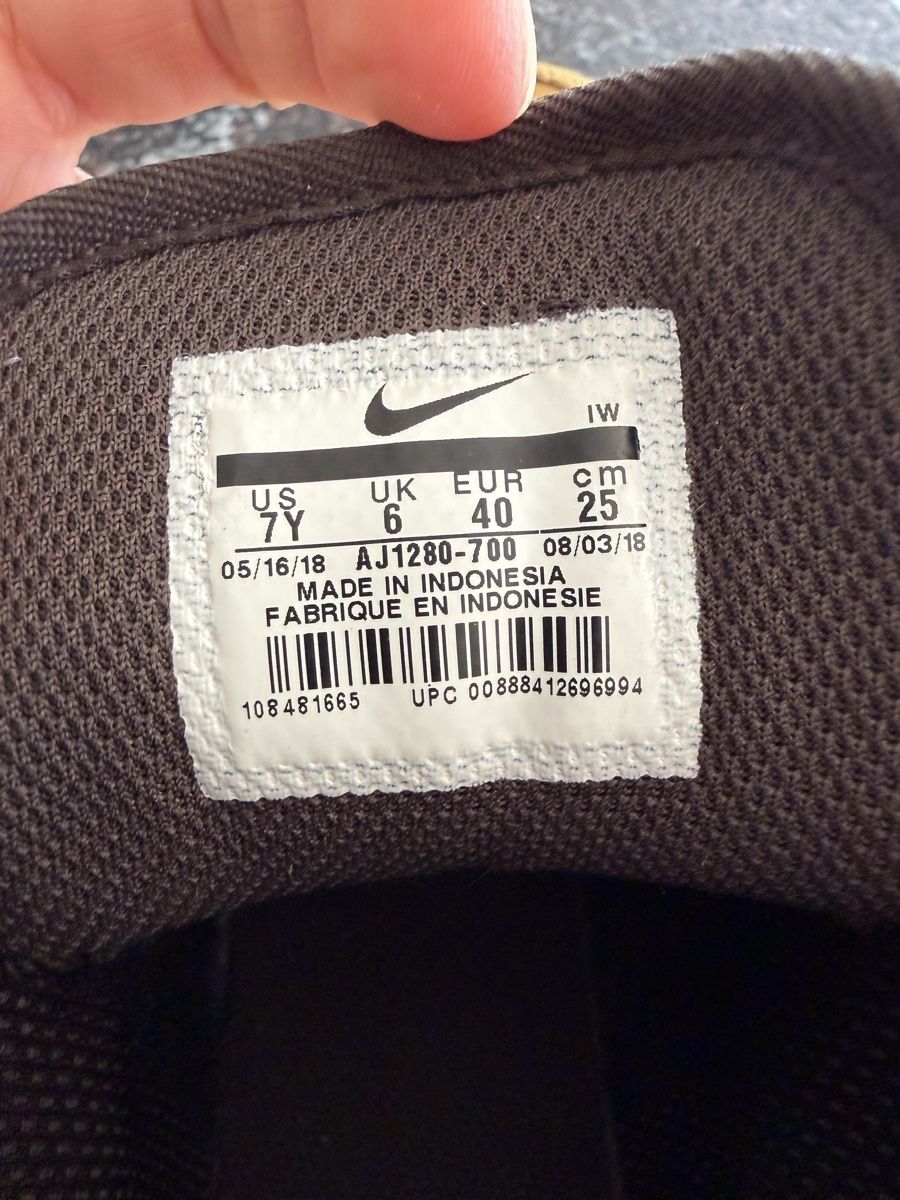 Nike Herrenschuhe: Bottes Nike Manoa couleur camel taille 40 – Gebraucht aus Morrens VD von Stanislas0 5
