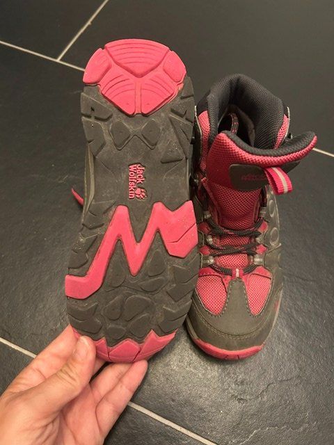 Jack Wolfskin Scarpe per ragazze: Jack Wolfskin Wanderschuhe für Mädchen – Usato da Niederlenz venduto da nad_7g5w 1