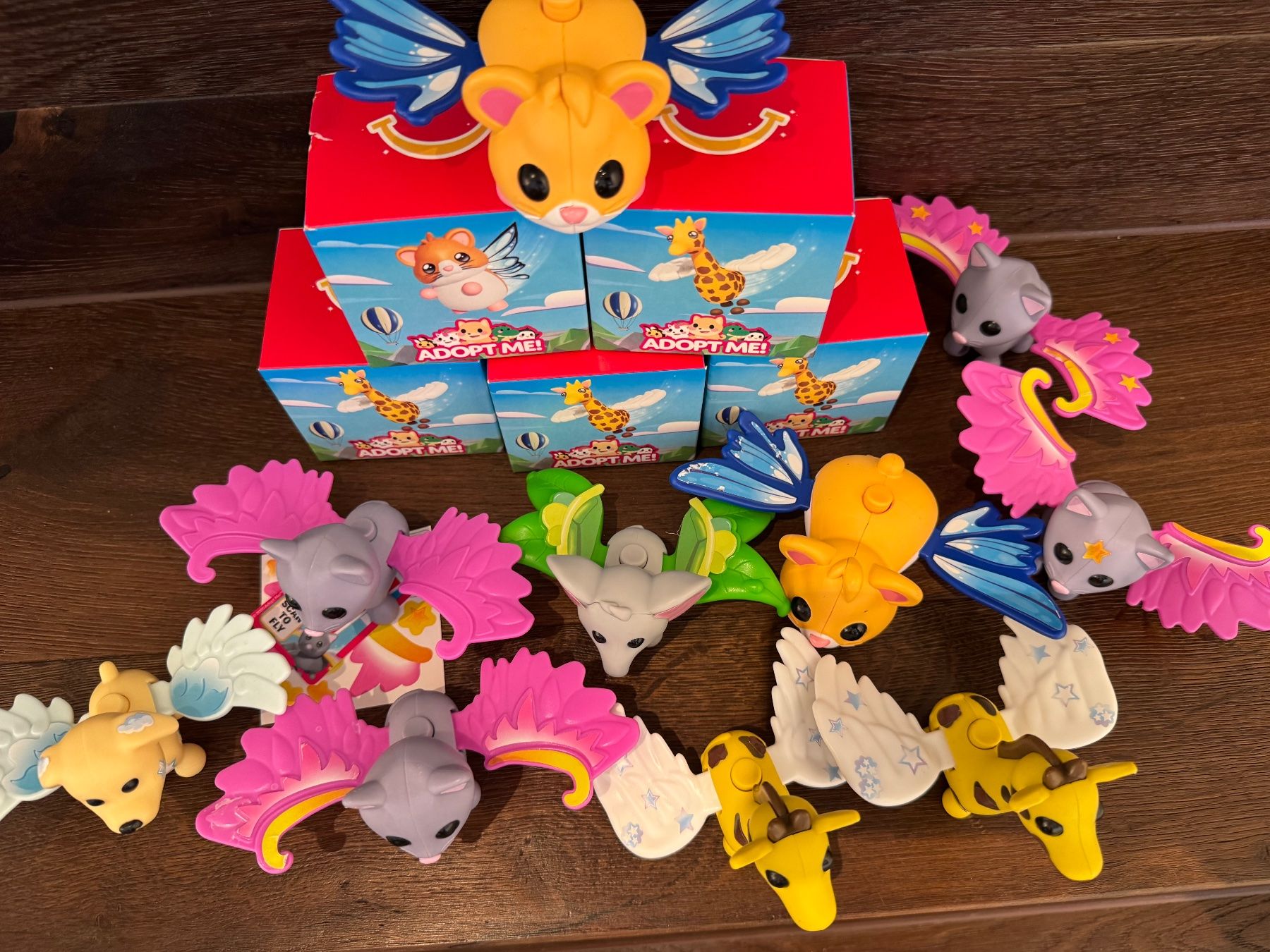Mc Donald's Spielzeuge: McDonald’s Adopt Me! Figuren – Gebraucht aus Esslingen von DrBootje 3