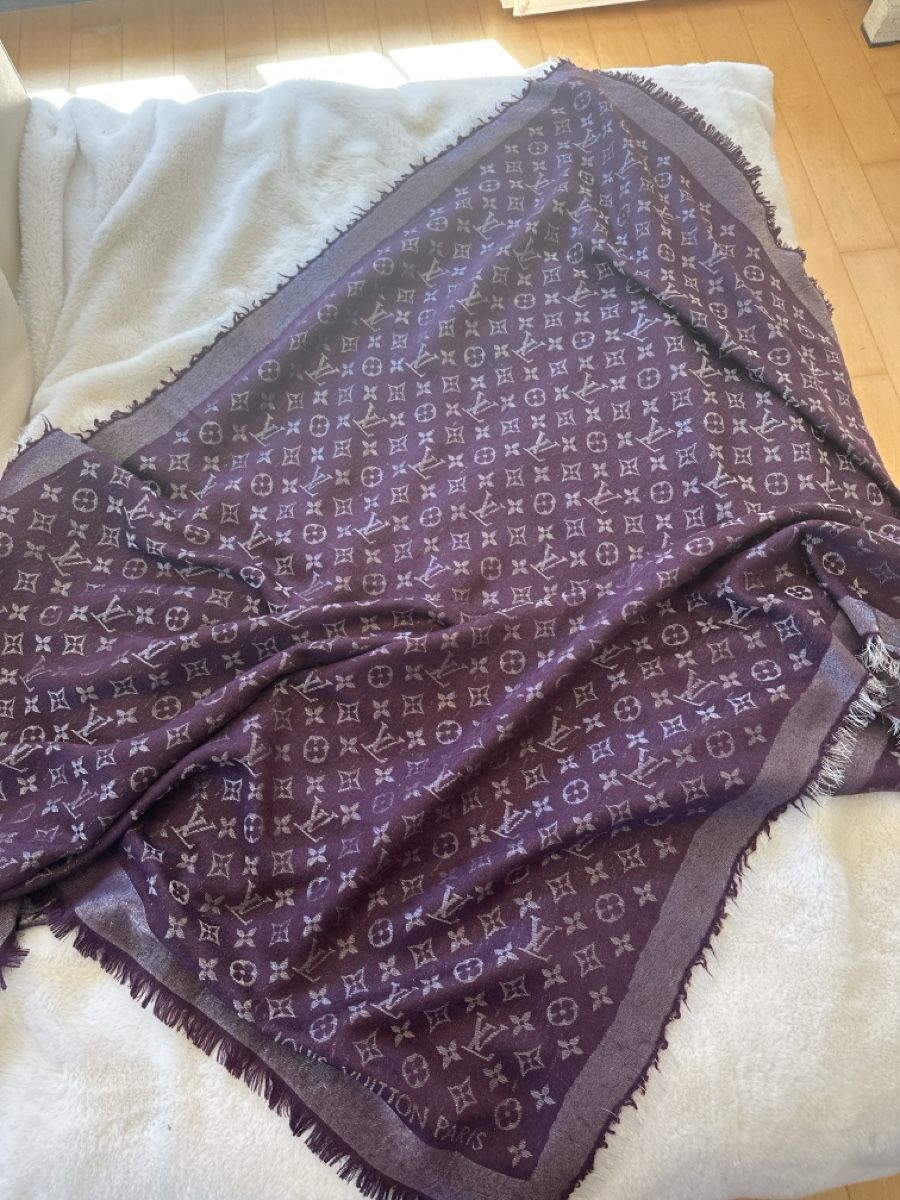 Louis Vuitton Foulards, Tücher & Schals: Châle Vuitton – Gebraucht aus Muraz (Collombey) von jaoo21