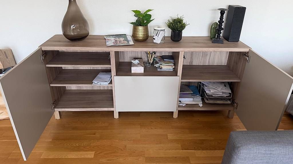 Cassettiere: IKEA Besta Sideboard – Usato da Rorschach venduto da rpc_n6x9 2