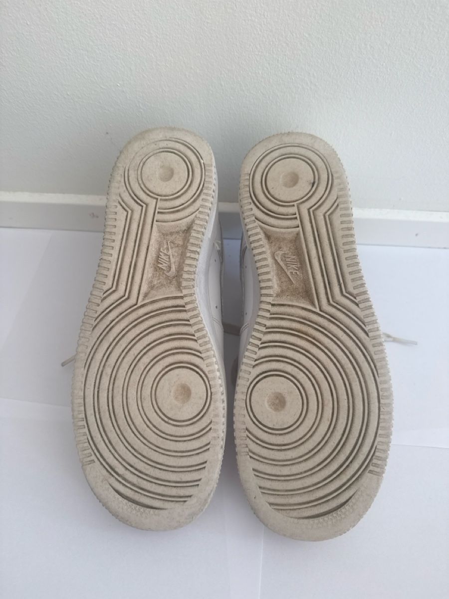 Nike Chaussures hommes: Nike Air Force – D'occasion à St. Niklausen LU par car_2562 1