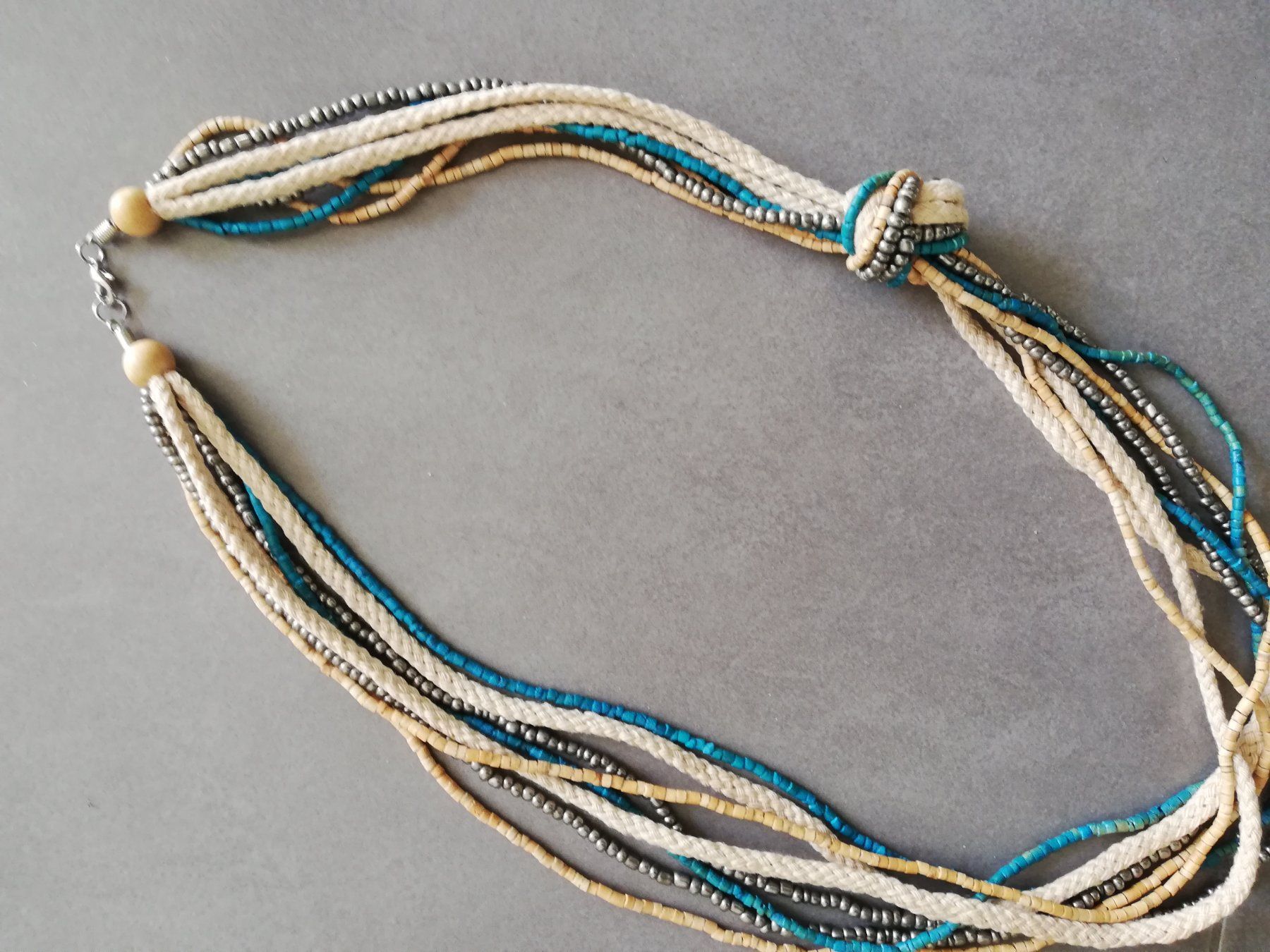 Colliers: Halskette Blau Beige 40cm – Neuf (Voir description) à Untersiggenthal par Marlen59 2