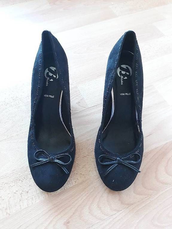 Damenschuhe: Au talon taille 38 neuf – Gebraucht aus La Chaux-de-Fonds von zaza.zaza