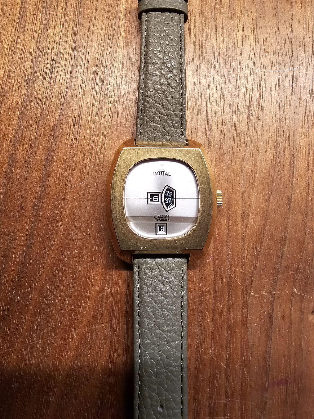 Orologi: Retro Automatic Watch Jumping Hours mit Datum – Usato da Oberwil BL venduto da 007re 2