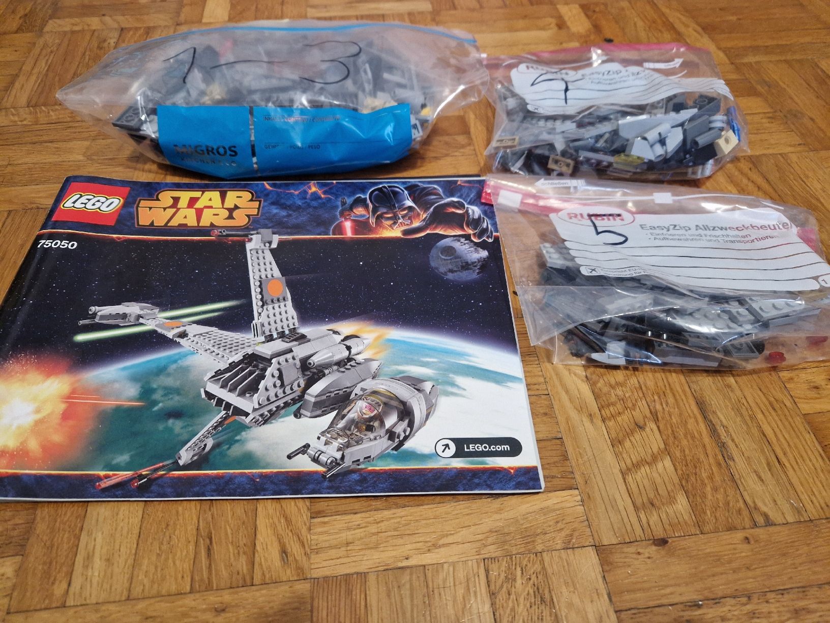 Lego Kit di costruzioni: Lego Star wars B-wing 75050 – Usato da sierre venduto da Sikair